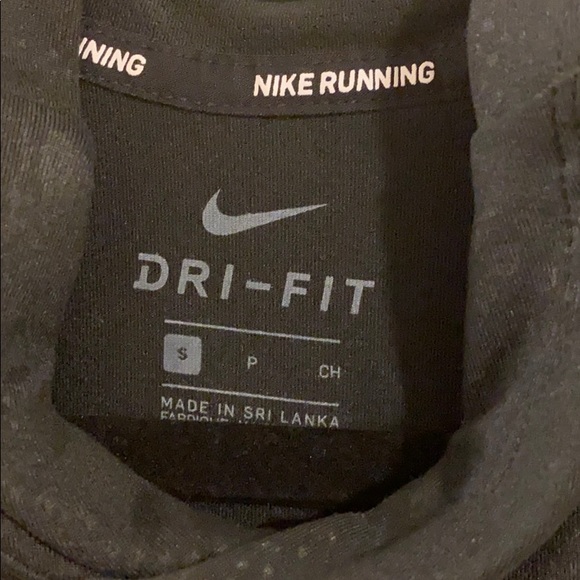 Nike Sleeveless Running Hoodie - Picture 4 of 8